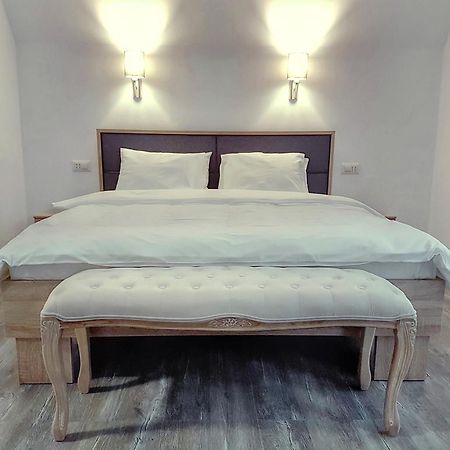 Pensiunea Mirage Tomesti  Екстер'єр фото