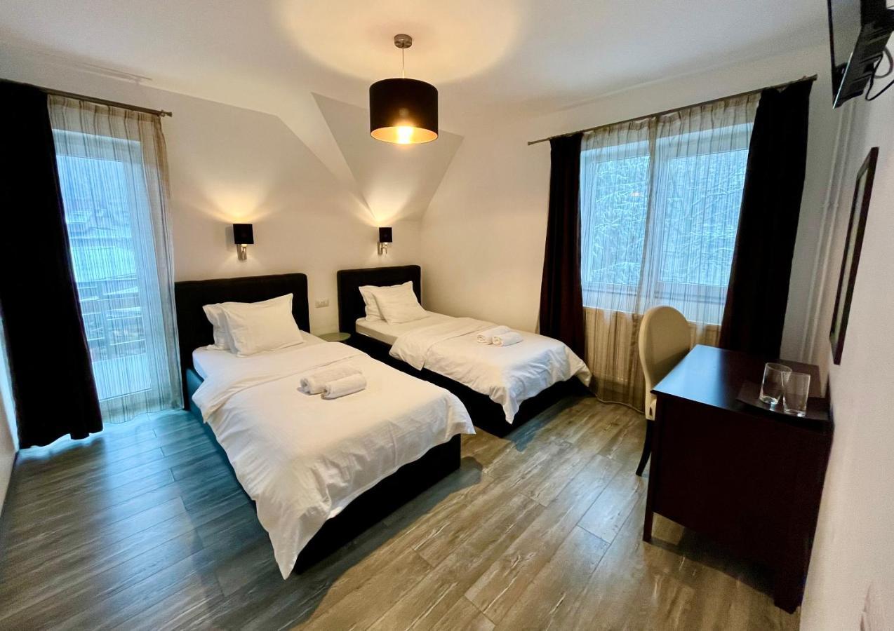 Pensiunea Mirage Tomesti  Екстер'єр фото